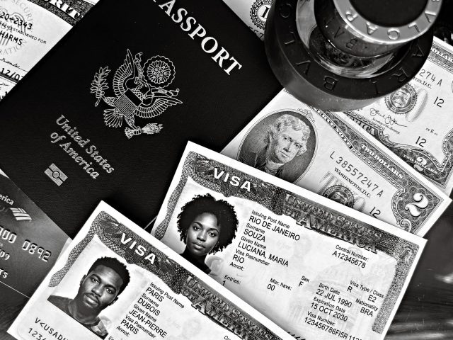 Guide pratique pour obtenir un visa de travail et un logement à l’étranger